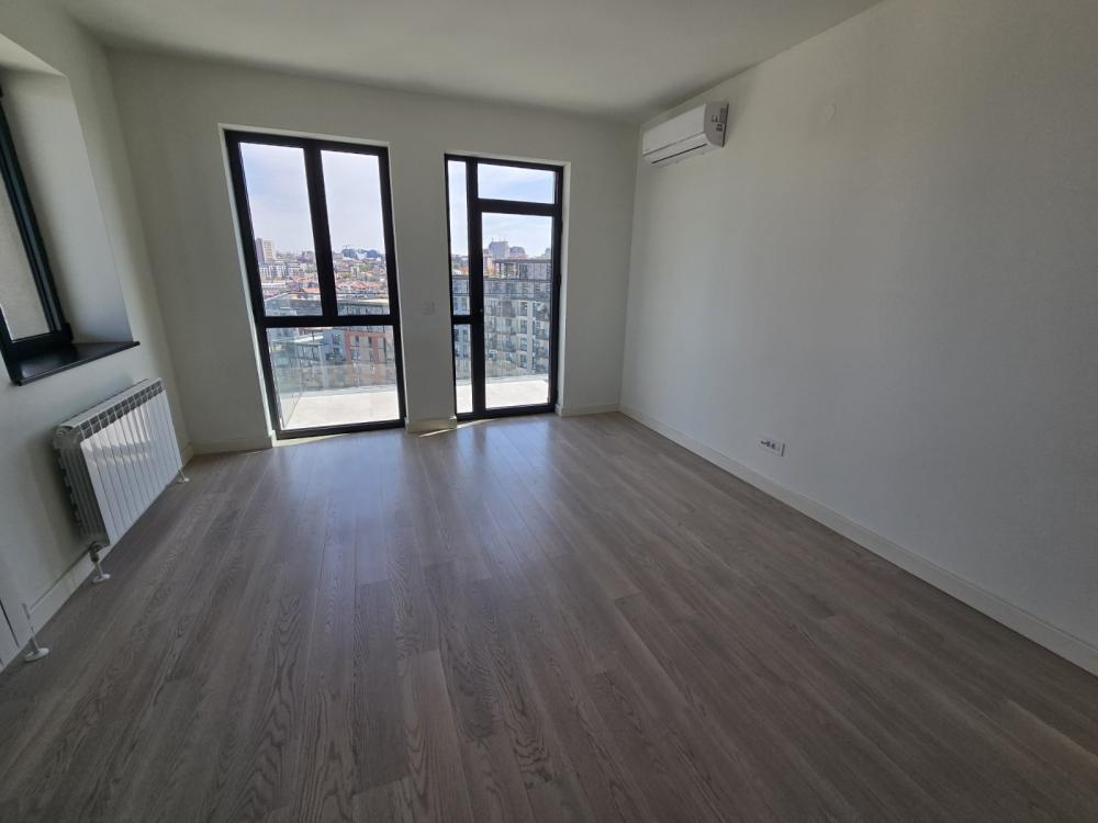 Glavna slika -Luke Ćelovića Trebinjca, Četvorosoban stan za izdavanje, 110m2, 2.200€