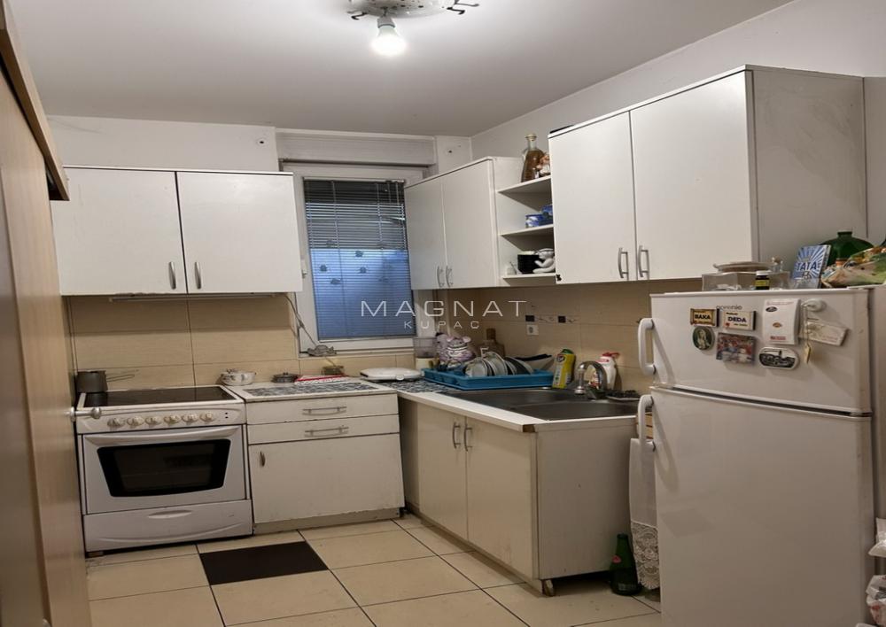 Slika 2 - Krunska, Trosoban stan na prodaju, 70m2, 330.000€