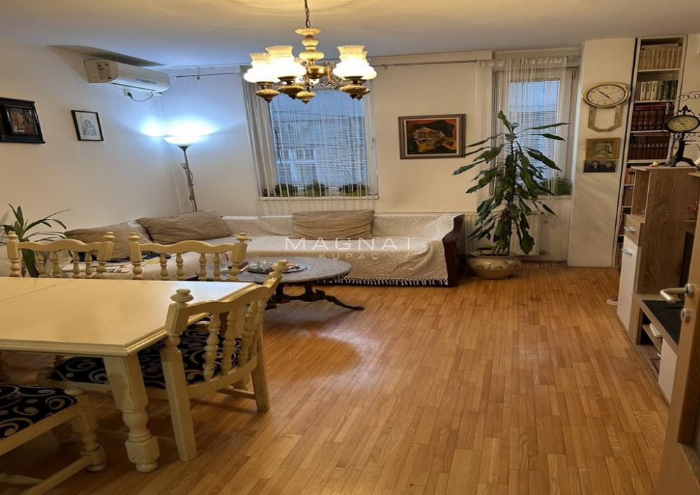 Slika 1 - Krunska, Trosoban stan na prodaju, 70m2, 330.000€