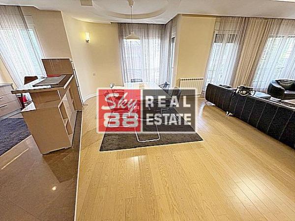 Slika 3 - Četvorosoban stan za izdavanje, 188m2, 3.000€