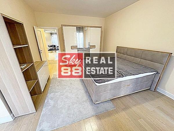 Slika 11 - Četvorosoban stan za izdavanje, 188m2, 3.000€