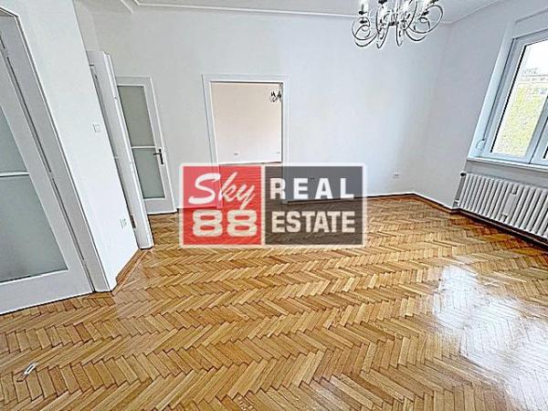 Slika 5 - Četvoroiposoban stan za izdavanje, 136m2, 2.000€