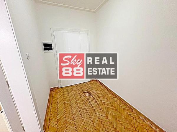 Slika 6 - Četvoroiposoban stan za izdavanje, 136m2, 2.000€