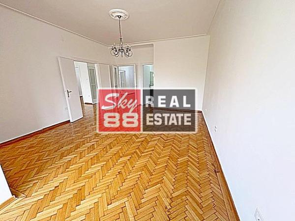 Slika 8 - Četvoroiposoban stan za izdavanje, 136m2, 2.000€