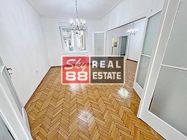 Glavna slika -Četvoroiposoban stan za izdavanje, 136m2, 2.000€