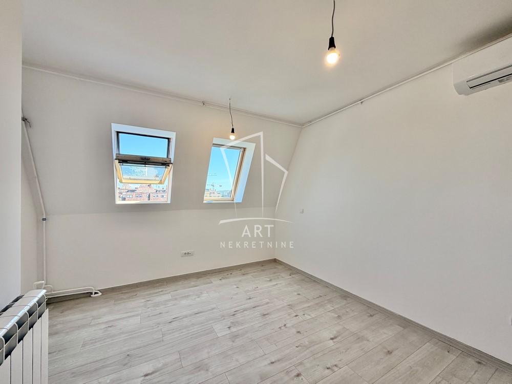 Slika 10 - Dunavski kej, Četvorosoban stan za izdavanje, 66m2, 1.350€