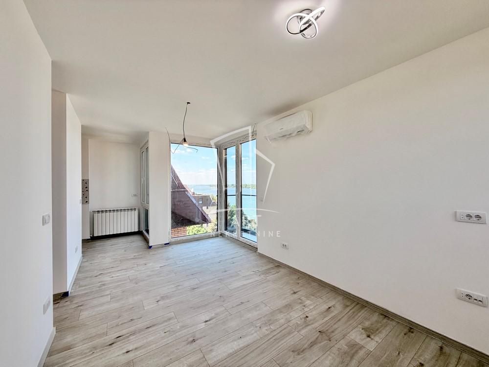 Slika 3 - Dunavski kej, Četvorosoban stan za izdavanje, 66m2, 1.350€