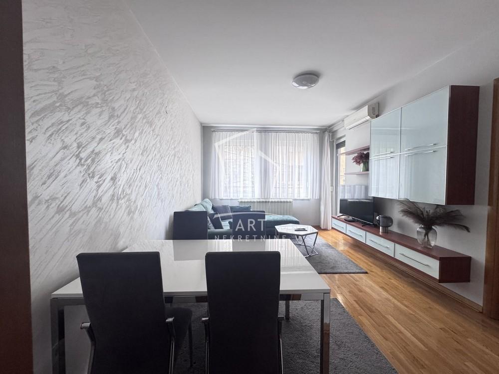 Slika 2 - Branka Krsmanovića, Jednoiposoban stan za izdavanje, 44m2, 700€