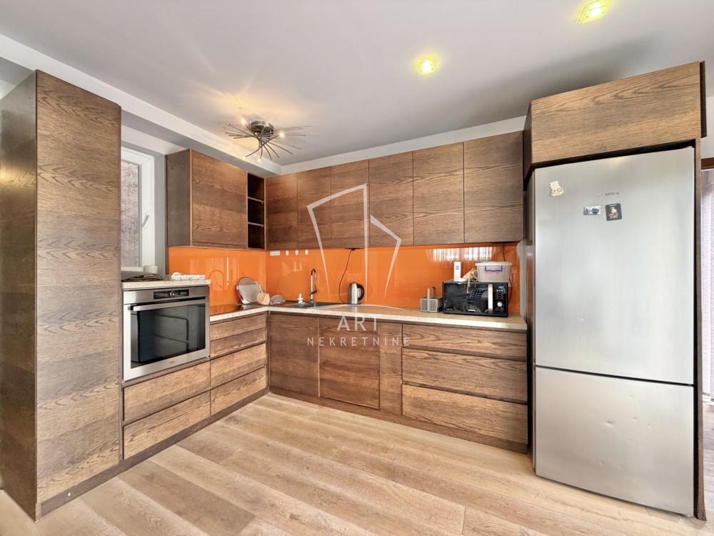 Slika 9 - Žanke Stokić, Četvorosoban stan za izdavanje, 93m2, 1.800€