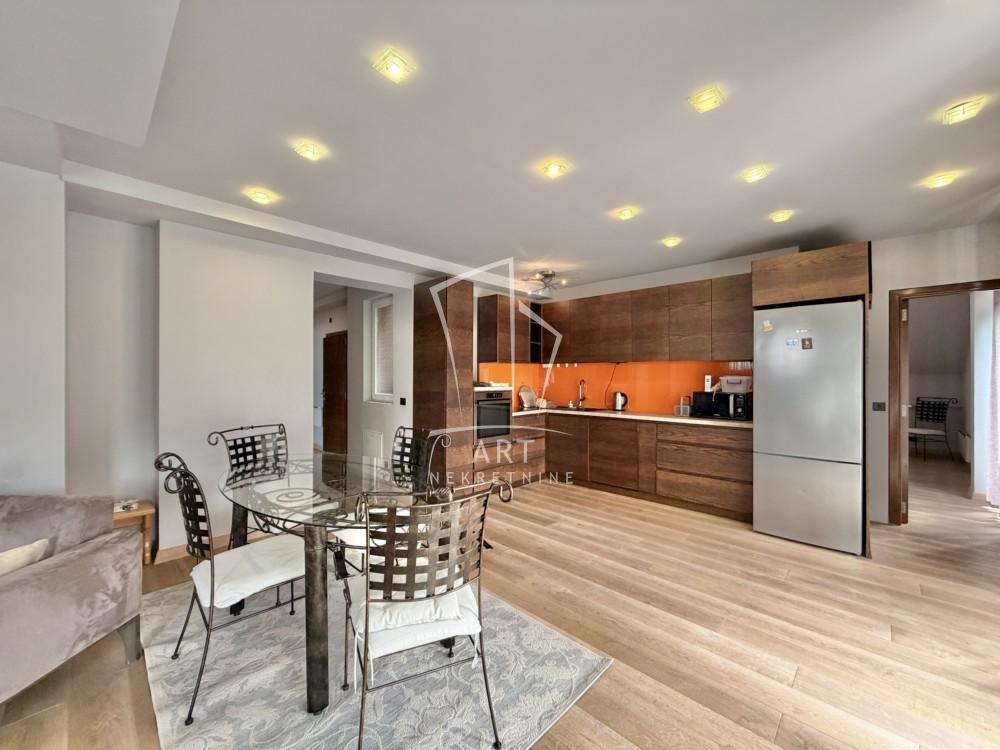 Slika 8 - Žanke Stokić, Četvorosoban stan za izdavanje, 93m2, 1.800€