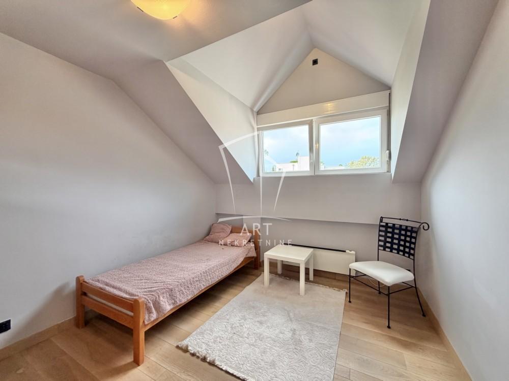 Slika 5 - Žanke Stokić, Četvorosoban stan za izdavanje, 93m2, 1.800€