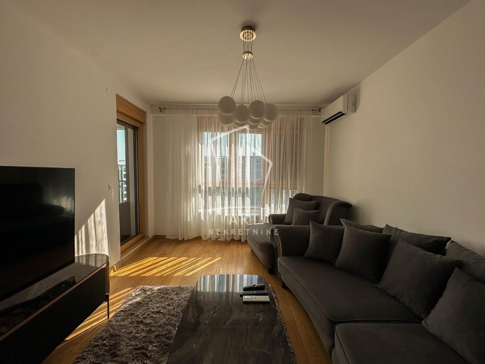 Slika 1 - Tadije Sondermajera, Četvorosoban stan za izdavanje, 101m2, 2.000€