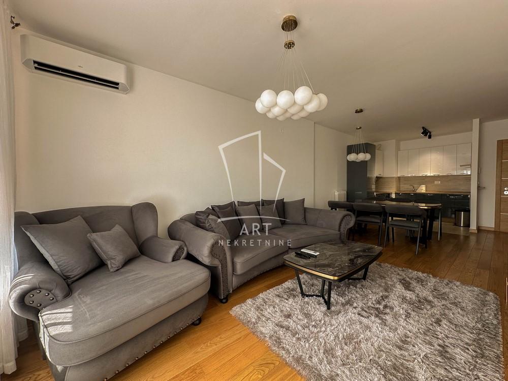 Slika 2 - Tadije Sondermajera, Četvorosoban stan za izdavanje, 101m2, 2.000€