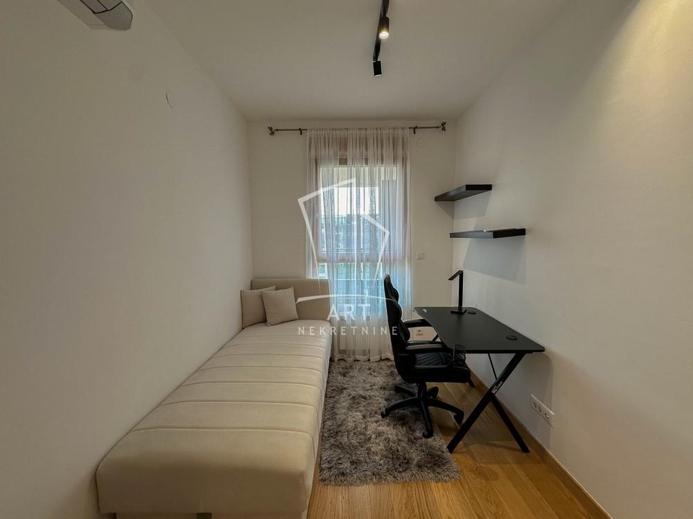 Slika 10 - Tadije Sondermajera, Četvorosoban stan za izdavanje, 101m2, 2.000€