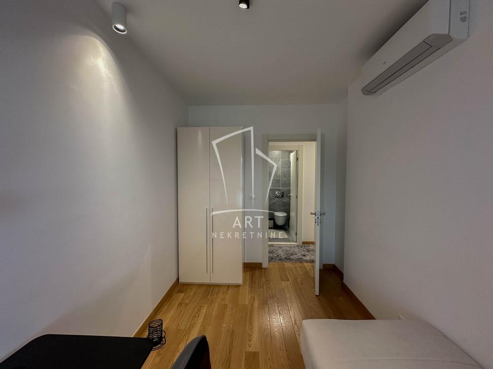 Slika 11 - Tadije Sondermajera, Četvorosoban stan za izdavanje, 101m2, 2.000€