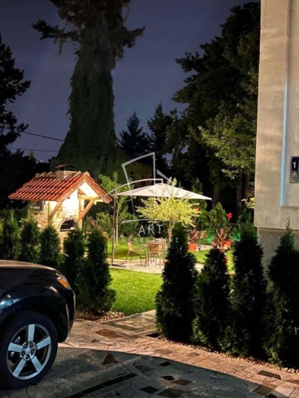 Slika 2 - Majora Jagodića, Četvorosoban stan na prodaju, 128m2, 520.000€