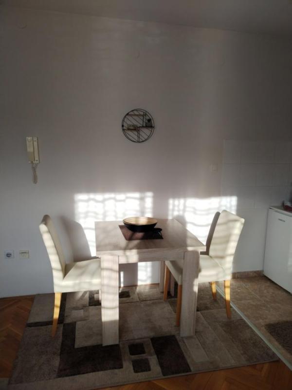 Slika 2 - Jednosoban stan za izdavanje, 23m2, 250€