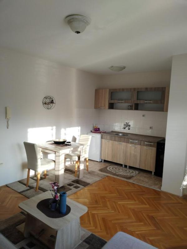 Slika 1 - Jednosoban stan za izdavanje, 23m2, 250€