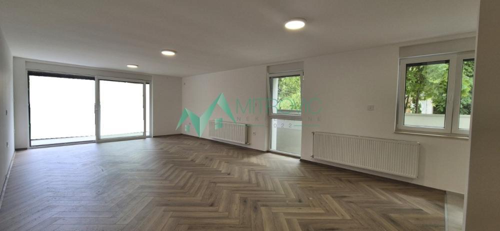 Glavna slika -Četvorosoban stan na prodaju, 96m2, 265.280€