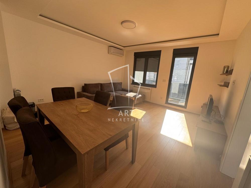 Slika 1 - Vase Stajića, Trosoban stan za izdavanje, 59m2, 900€