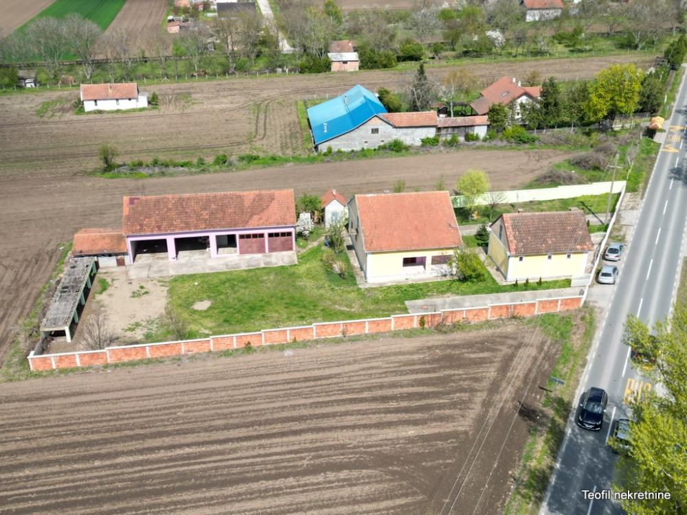 Slika 3 - U blizini Belegiš vile,  Kuća na prodaju, 147m2, 295.000€