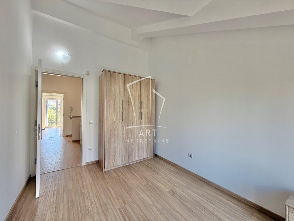Slika 4 - Diane Budisavljević,  Kuća za izdavanje, 195m2, 2.750€