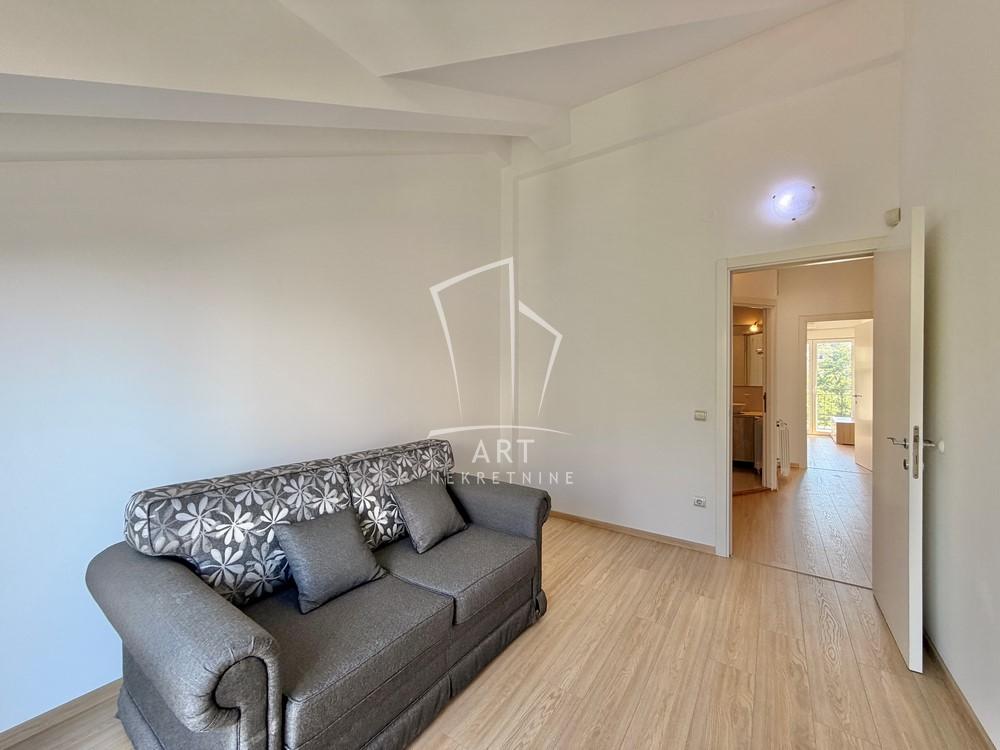 Slika 5 - Diane Budisavljević,  Kuća za izdavanje, 195m2, 2.750€
