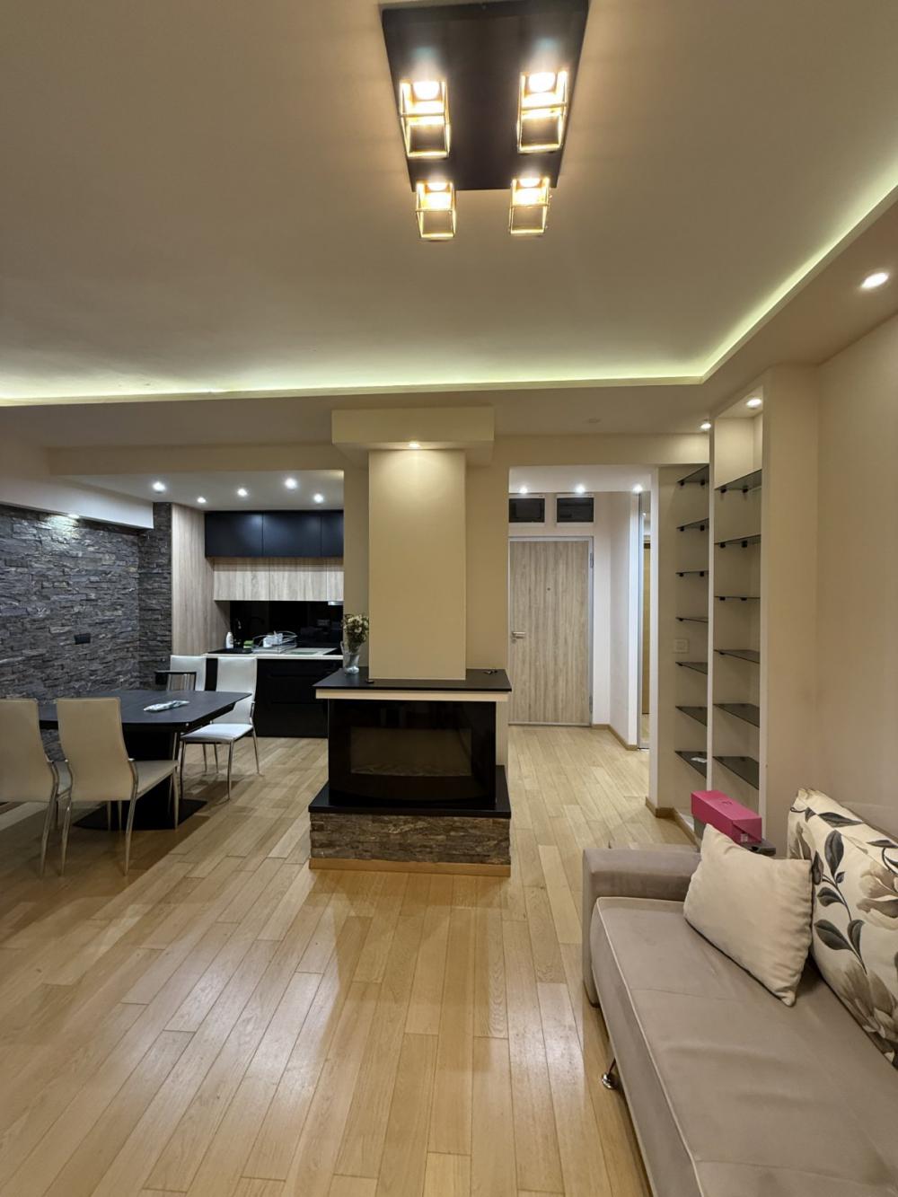 Slika 1 - Šumadijska, Dvosoban stan za izdavanje, 50m2, 650€