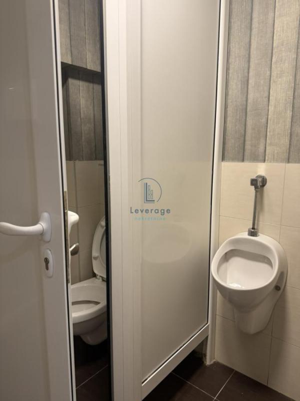 Slika 9 - Dimitrija Tucovića,  Lokal za izdavanje, 130m2, 3.000€