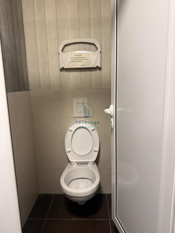 Slika 7 - Dimitrija Tucovića,  Lokal za izdavanje, 130m2, 3.000€