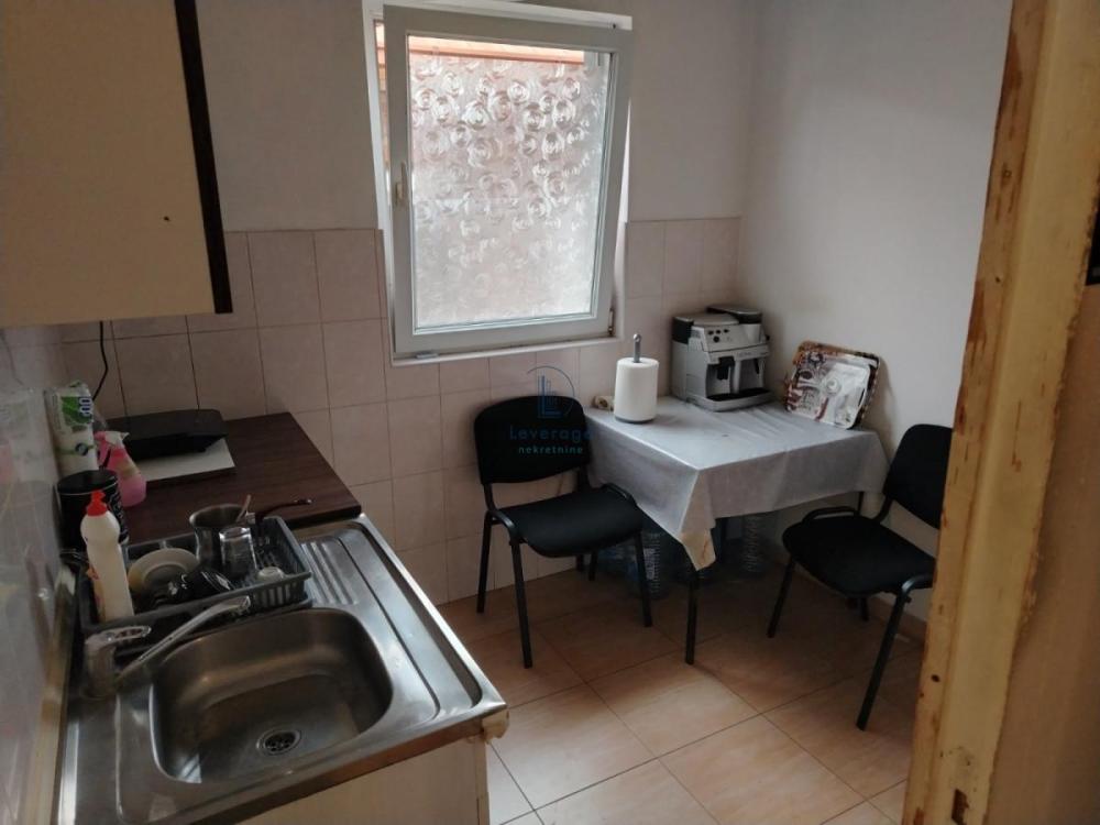 Slika 1 -  Lokal za izdavanje, 150m2, 900€