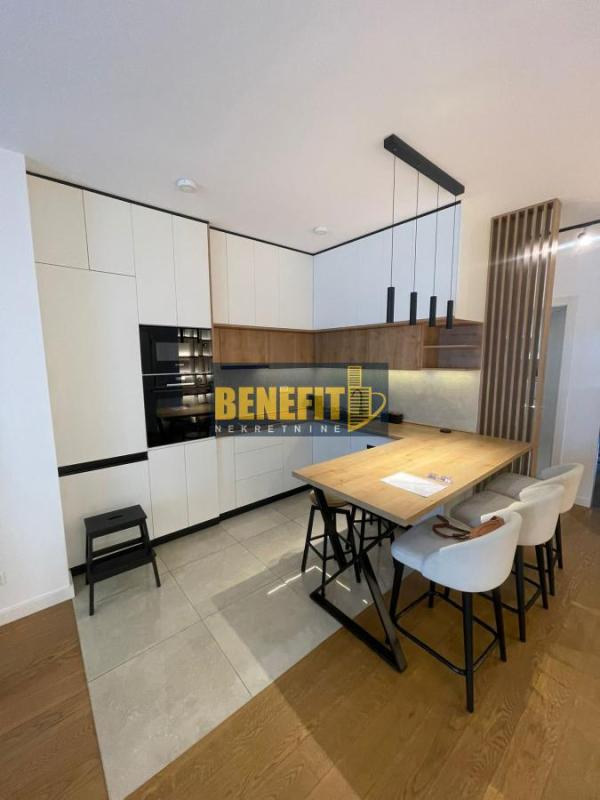 Slika 7 - Četvorosoban stan za izdavanje, 108m2, 2.500€