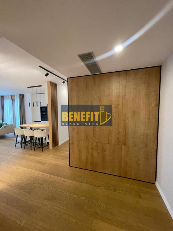 Slika 6 - Četvorosoban stan za izdavanje, 108m2, 2.500€