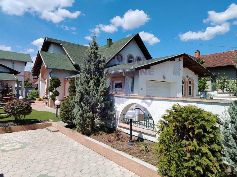 Glavna slika - Kuća na prodaju, 232m2, 648.900€