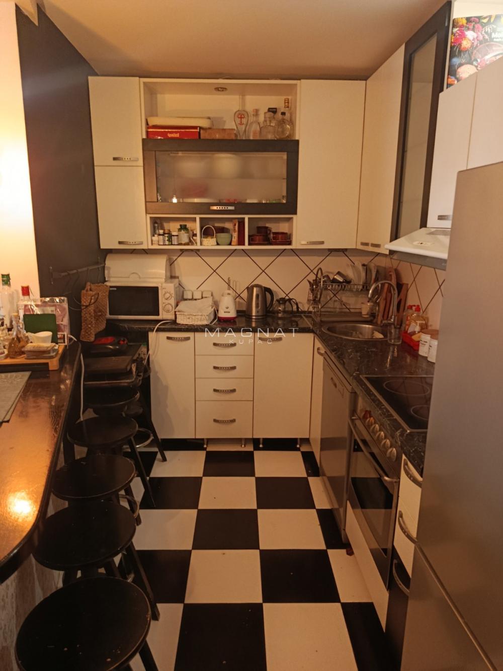 Slika 6 - Ljubostinjska, Dvosoban stan na prodaju, 53m2, 215.000€