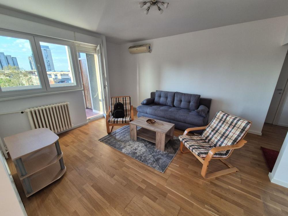 Glavna slika -Džona Kenedija, Trosoban stan za izdavanje, 65m2, 600€