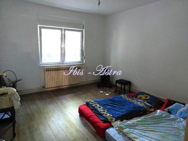 Slika 8 - Karla Soprona,  Kuća za izdavanje, 100m2, 1.500€