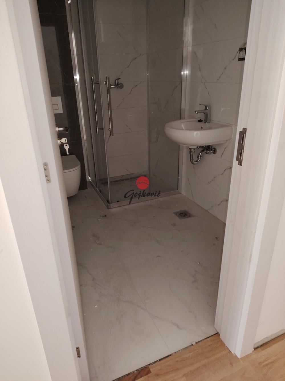 Slika 3 - Vitezova Karađorđeve Zvezde, Dvoiposoban stan na prodaju, 54m2, 124.000€