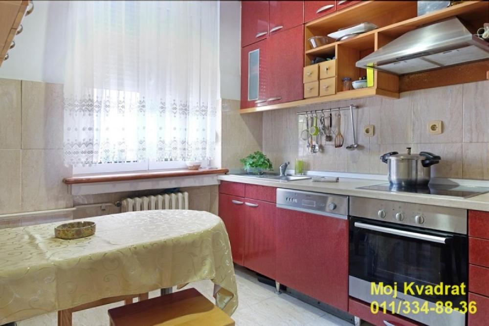Slika 3 -  Kuća na prodaju, 250m2, 500.000€