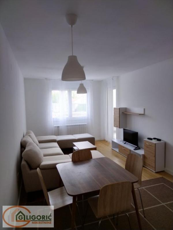 Slika 1 - Čelopečka, Dvoiposoban stan za izdavanje, 61m2, 1.000€