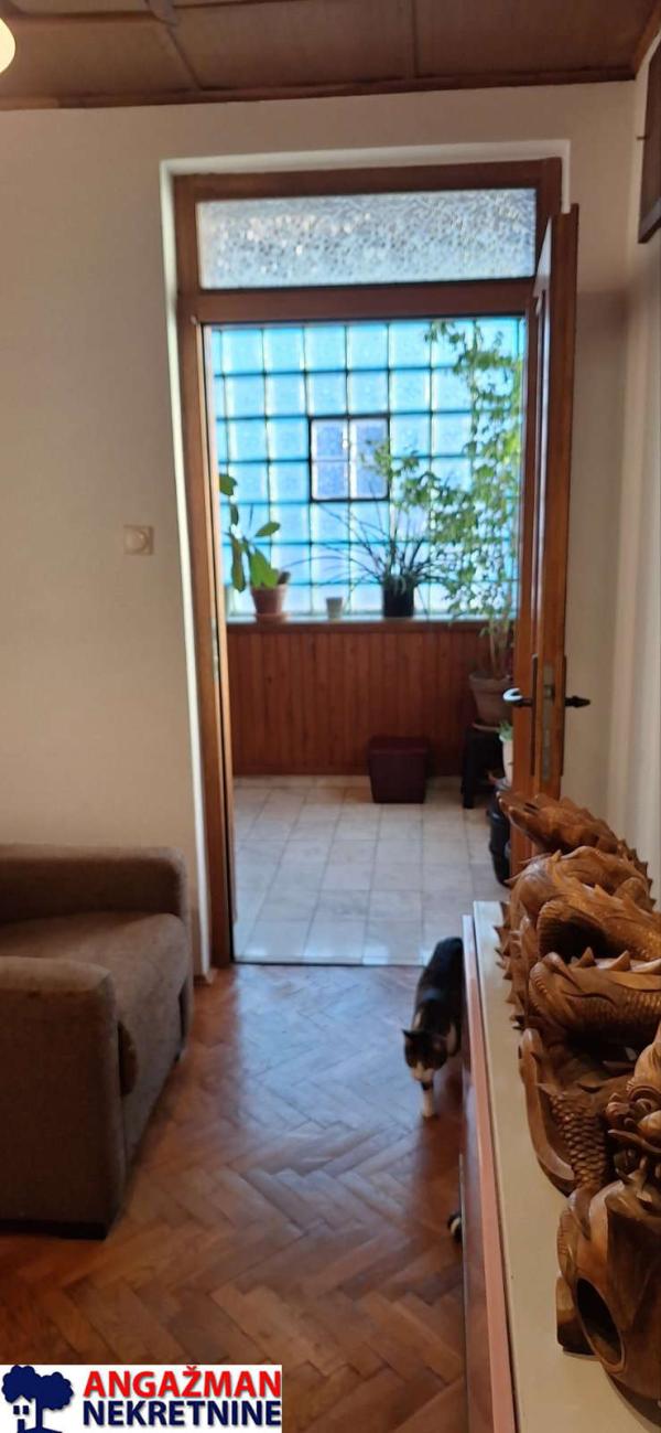 Slika 6 - Fruškogorska,  Kuća na prodaju, 450m2, 249.000€