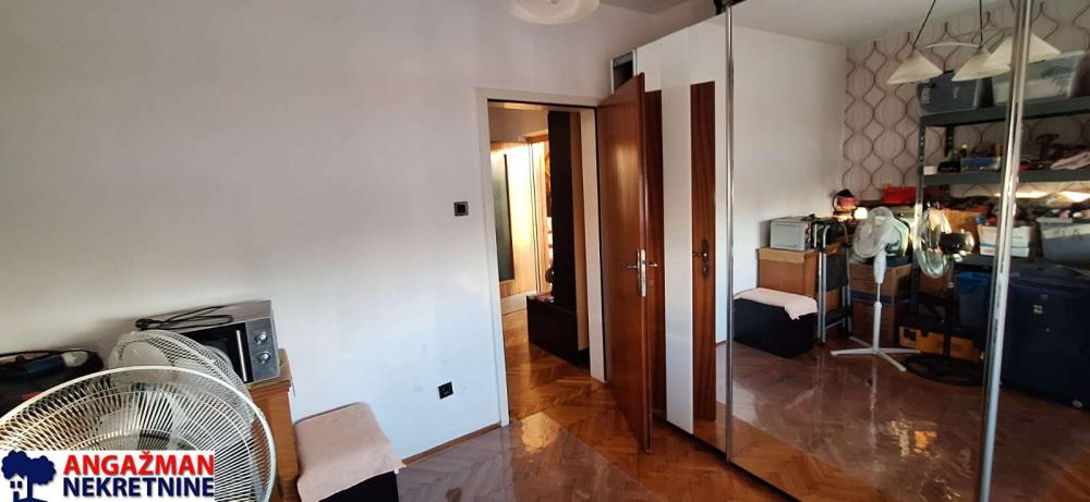 Slika 7 - Fruškogorska,  Kuća na prodaju, 450m2, 249.000€