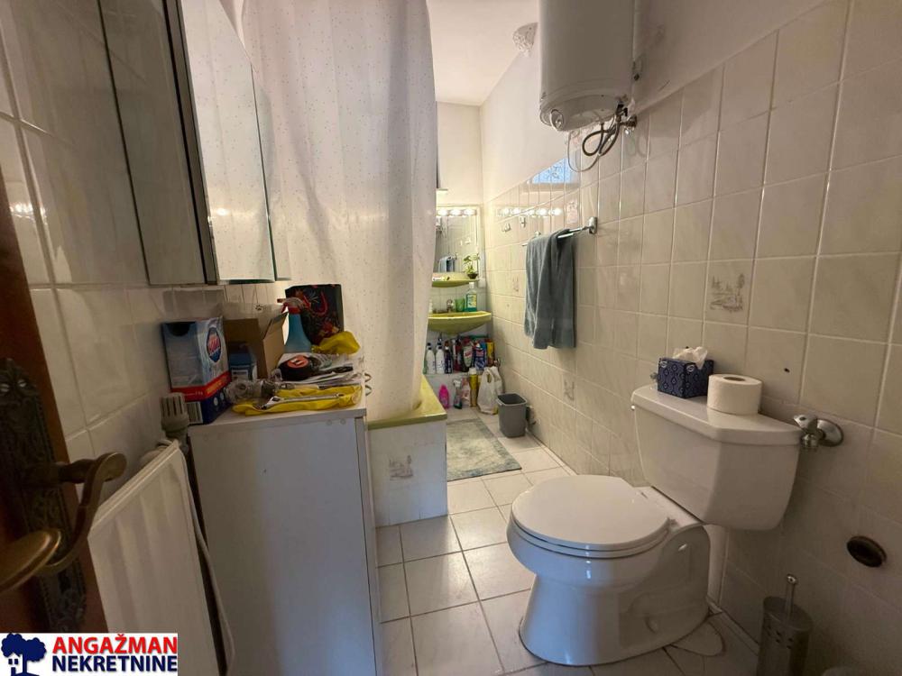 Slika 3 - Fruškogorska,  Kuća na prodaju, 450m2, 249.000€