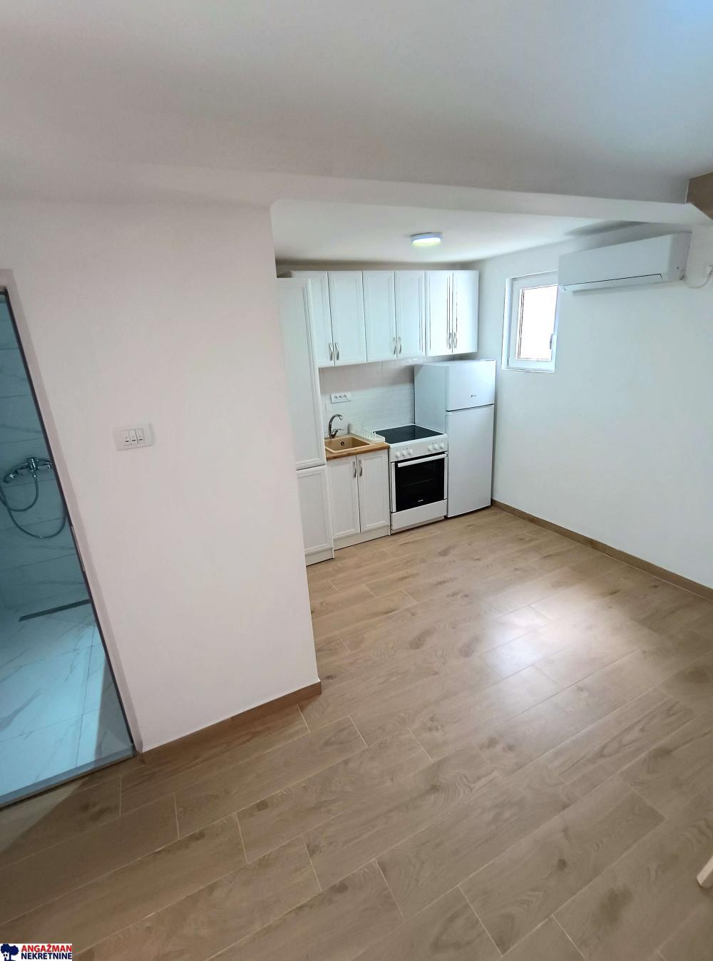 Glavna slika -Sazonova, Dvoiposoban stan za izdavanje, 60m2, 600€