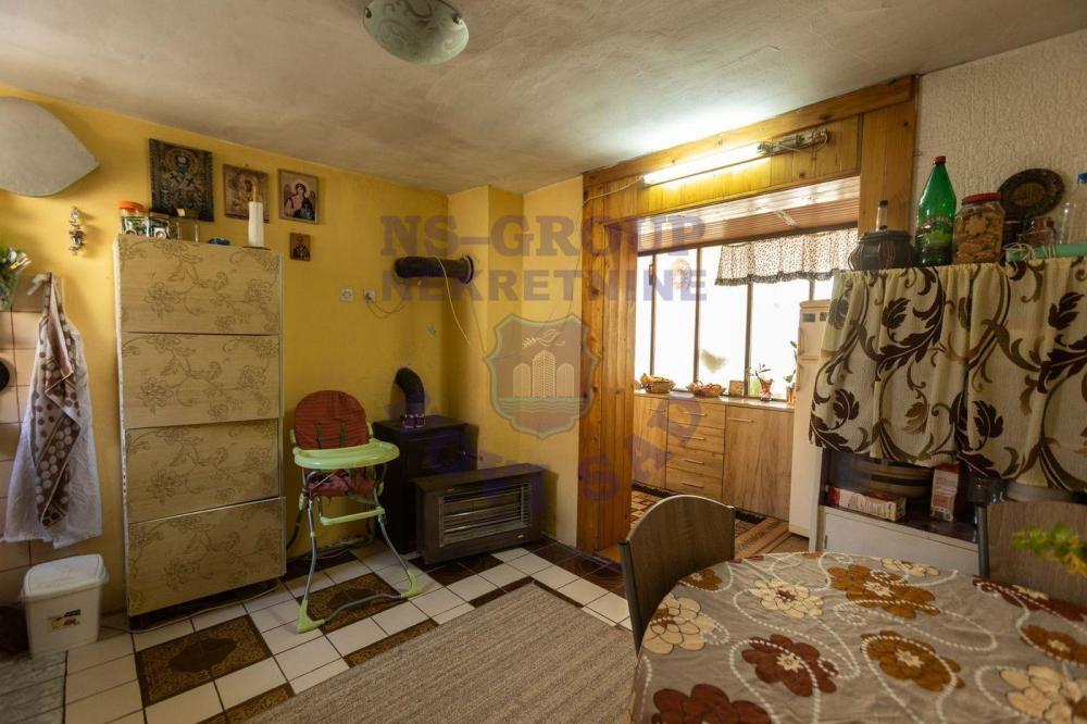 Slika 5 - Sremski Karlovci ,  Kuća na prodaju, 90m2, 106.090€