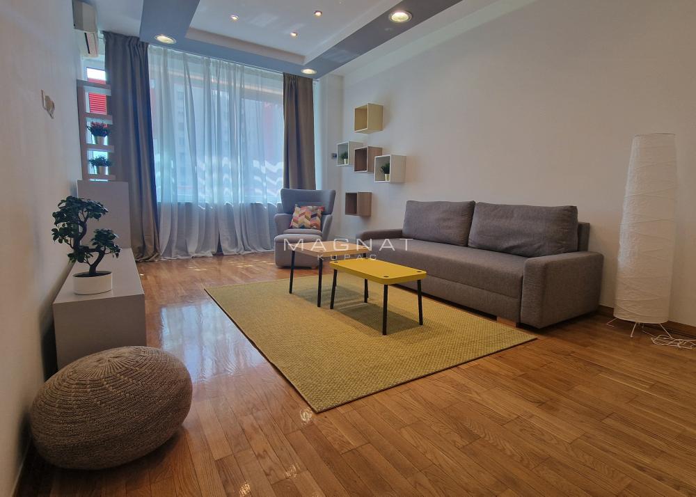 Slika 2 - Bulevar Mihajla Pupina, Dvosoban stan za izdavanje, 65m2, 850€