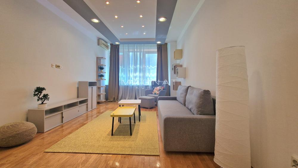 Slika 1 - Bulevar Mihajla Pupina, Dvosoban stan za izdavanje, 65m2, 850€