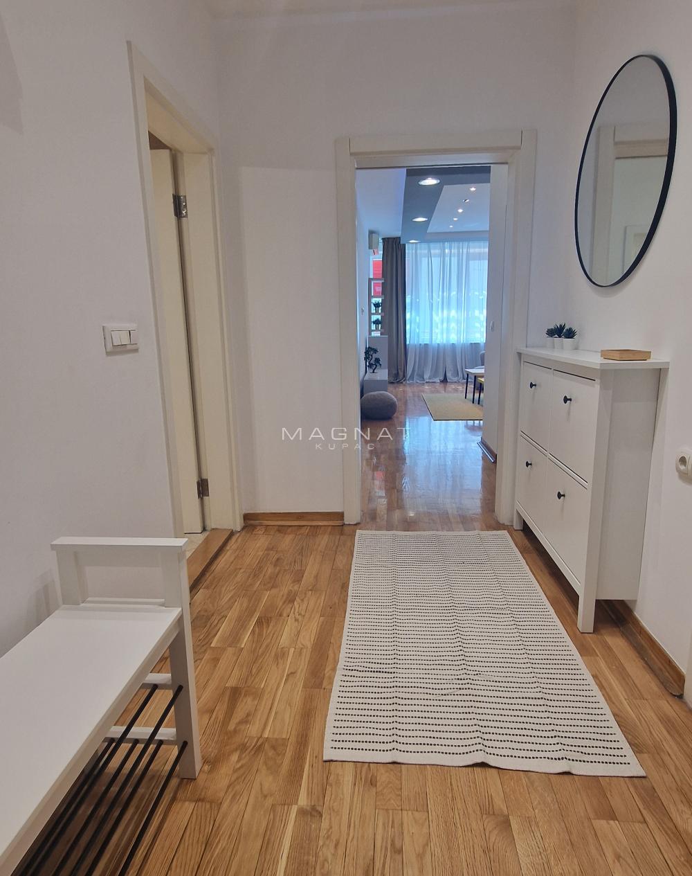 Slika 8 - Bulevar Mihajla Pupina, Dvosoban stan za izdavanje, 65m2, 850€