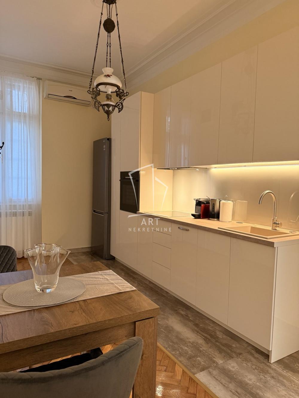 Slika 1 - Nušićeva, Dvosoban stan za izdavanje, 60m2, 950€