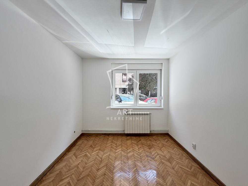 Slika 9 - Internacionalnih brigada, Dvoiposoban stan za izdavanje, 52m2, 800€